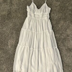 Elegant White Maxi Dress